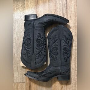Circle G Black Embroidered Cowboy Boots